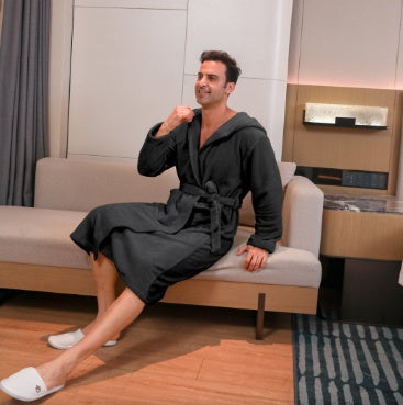 Conjunto de bata de terciopelo de fibra para hombre 