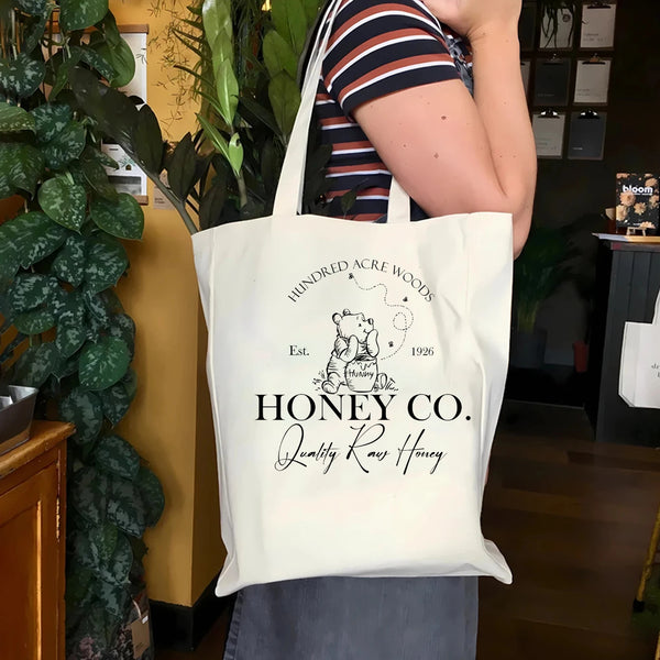 Cute Winnie The Pooh Women's Casual tote bag Disney reusable shopping bag Women's travel portable tote bag Winnie the Pooh tote