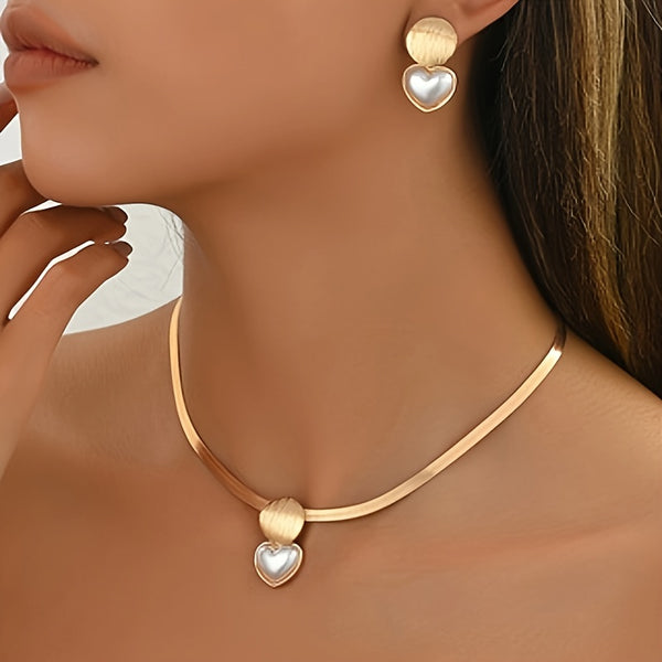 Three Fashionable, Elegant And Versatile Collarbone Brushed Geometric Heart Acrylic Pearl French Retro Snake Skin Chain Sets