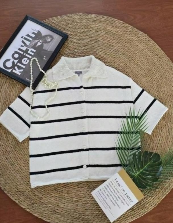 Women's 2025 Spring Summer Casual Fold-Down Short Sleeve Fashion Button Knitted Cardigan Sweater Navy Striped Sleeve Knitted Cardigan